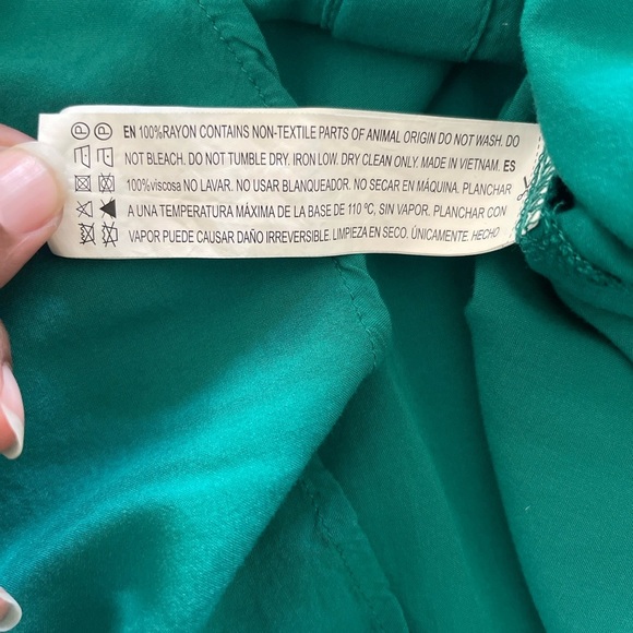 Emerald Green Women's Top - Picture 5 of 5